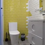 Espectacular Piso En La Misma Plaza Del Mentidero.
