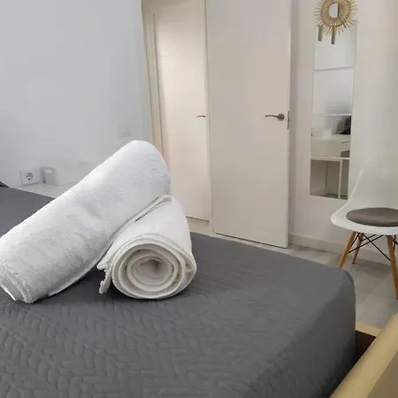 Apartament Espectacular Piso En La Misma Plaza Del Mentidero. *