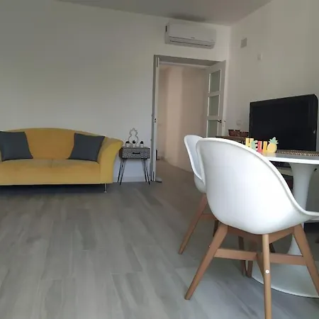 Espectacular Piso En La Misma Plaza Del Mentidero. Appartement *